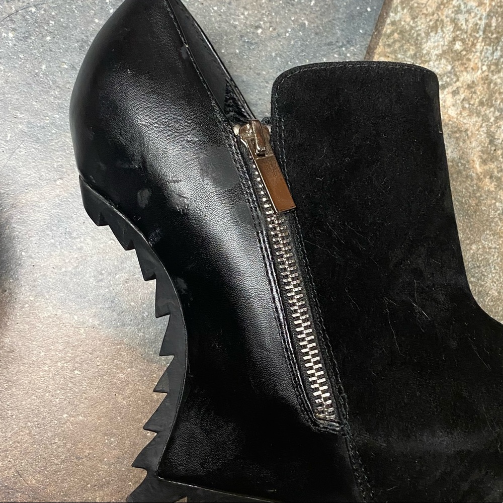 Heelless Black Velvet Faux Leather Wedge Booties - Picture 7 of 13
